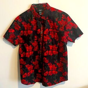 Forever 21 Mens Rose Print Button Down Shirt. Brand New.
